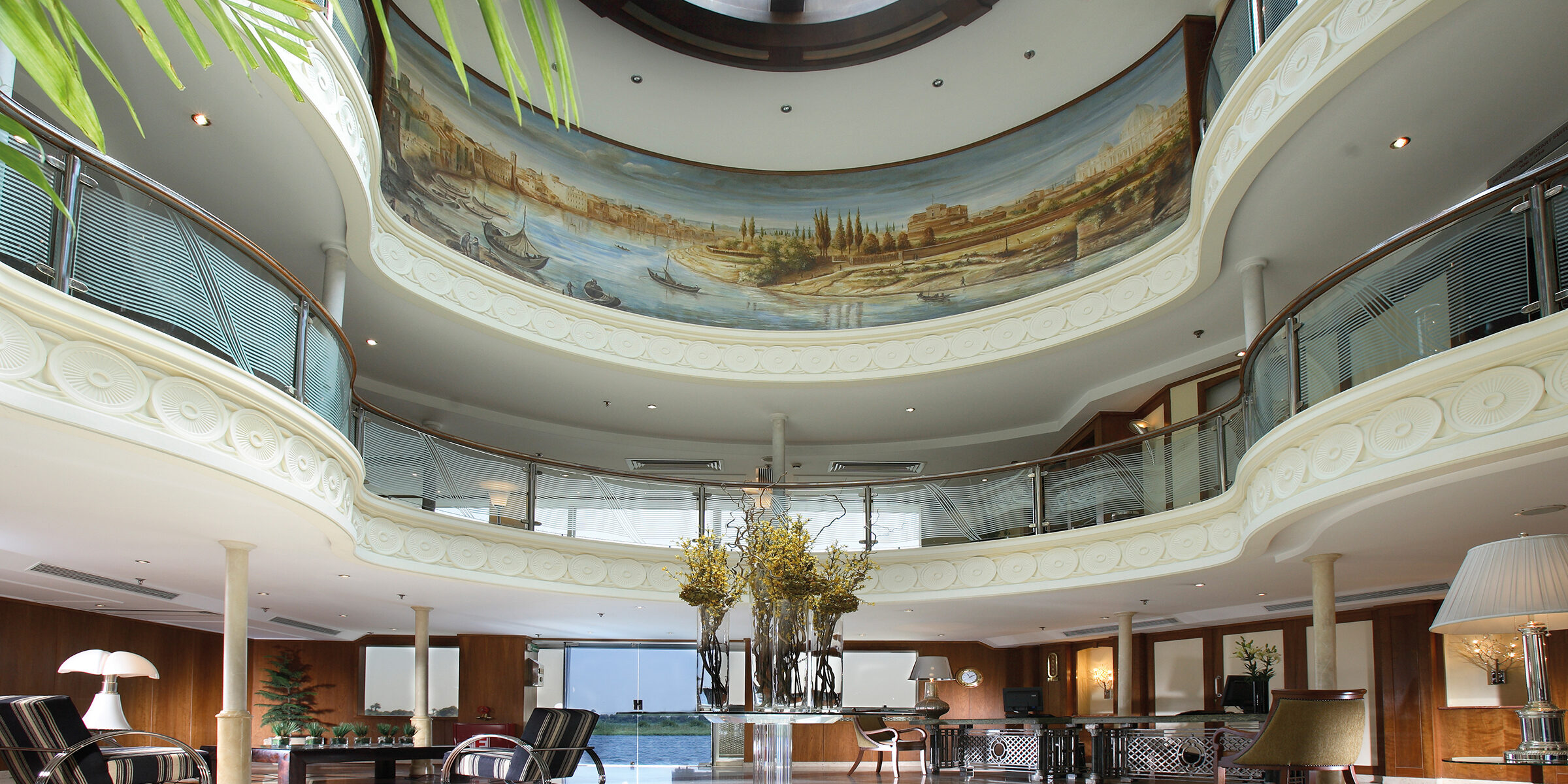 Sonesta Star Goddess Lobby