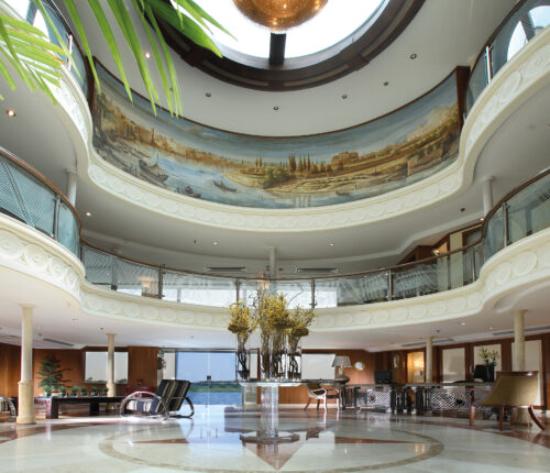 Sonesta Star Goddess Lobby