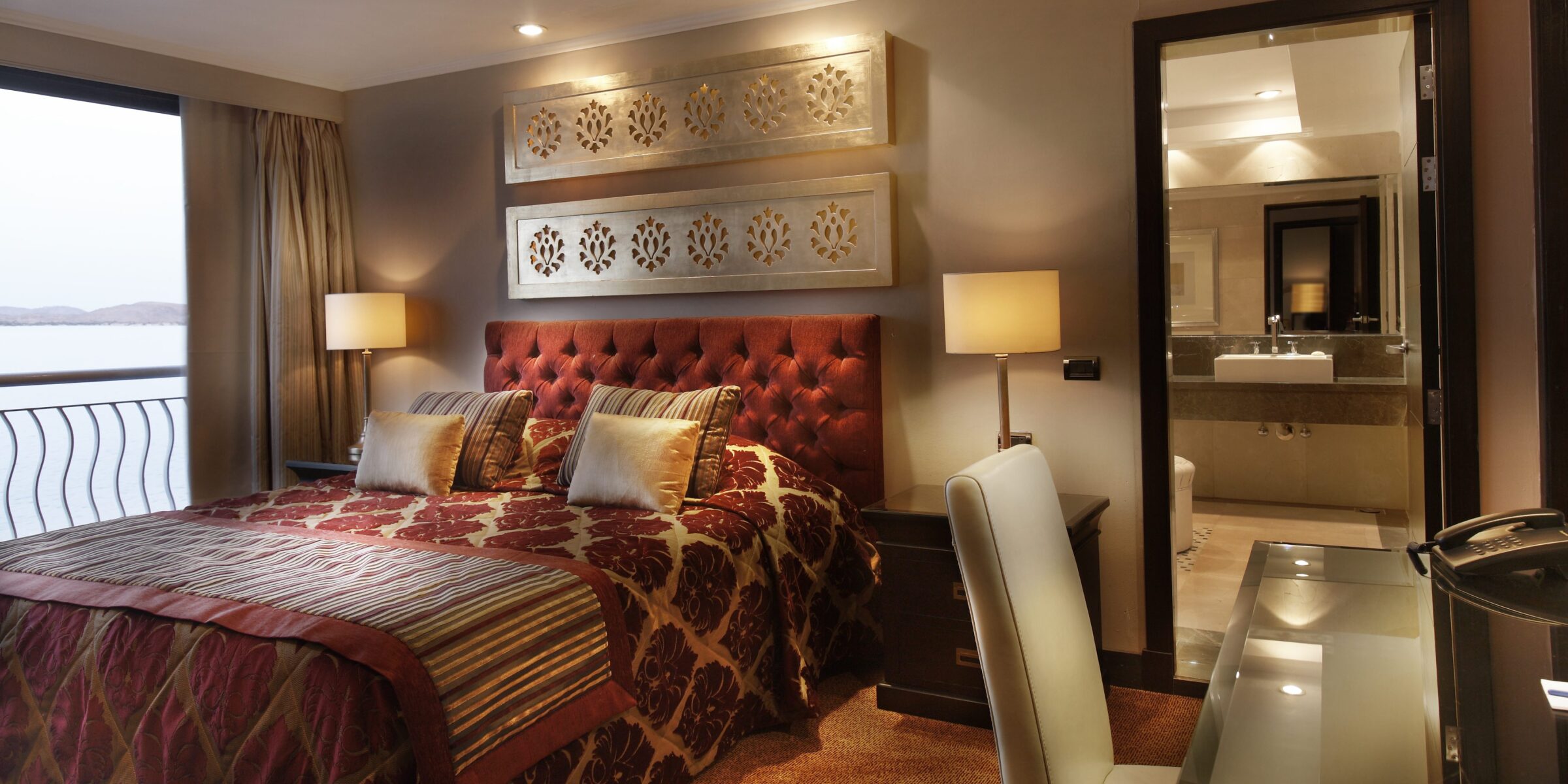 Steigenberger Omar El Khayam Royal Bedroom