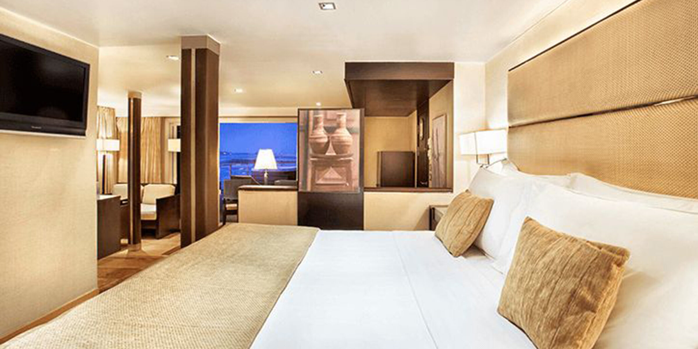 Oberoi Zarah Luxury Cabin