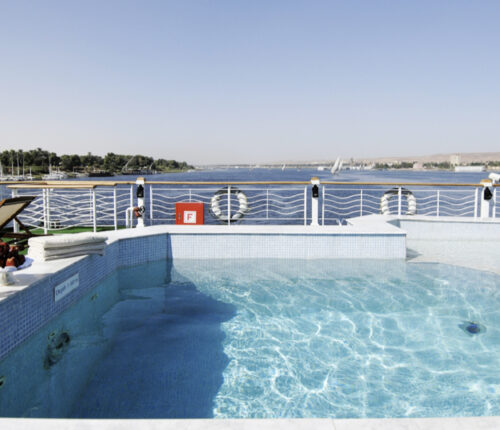 Steigenberger Senator Pool